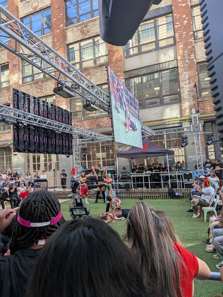 The winner of the first match. You can see her cool mask!