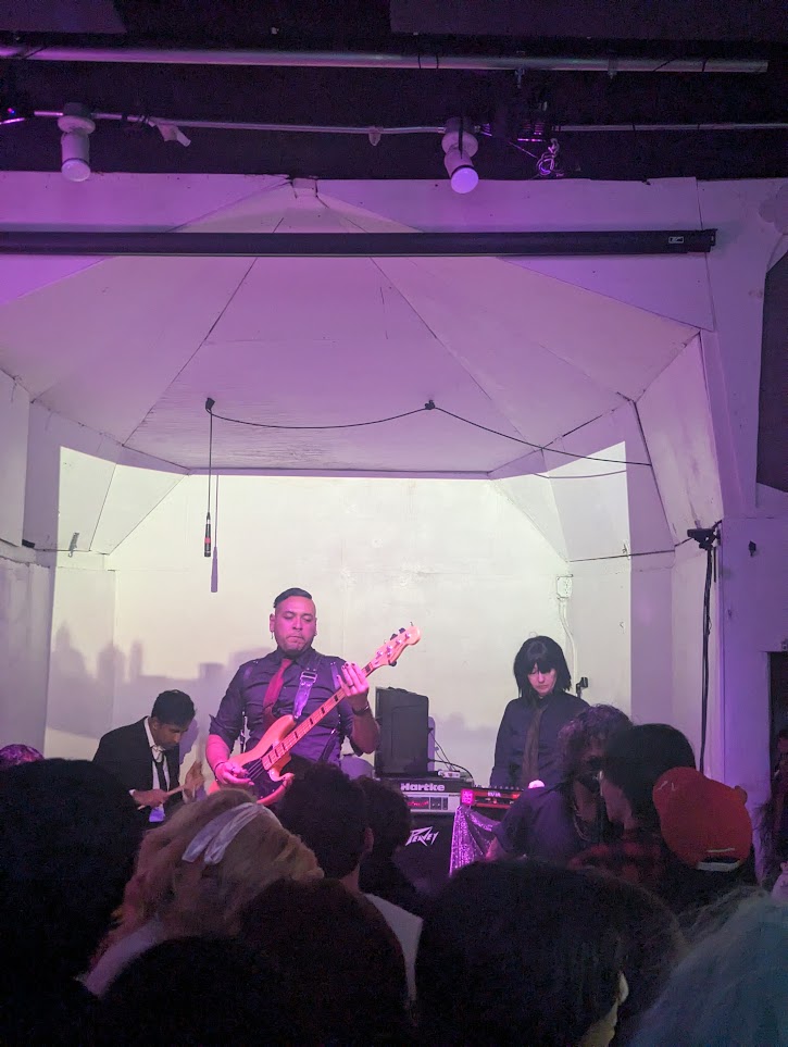 Another picture of the band.