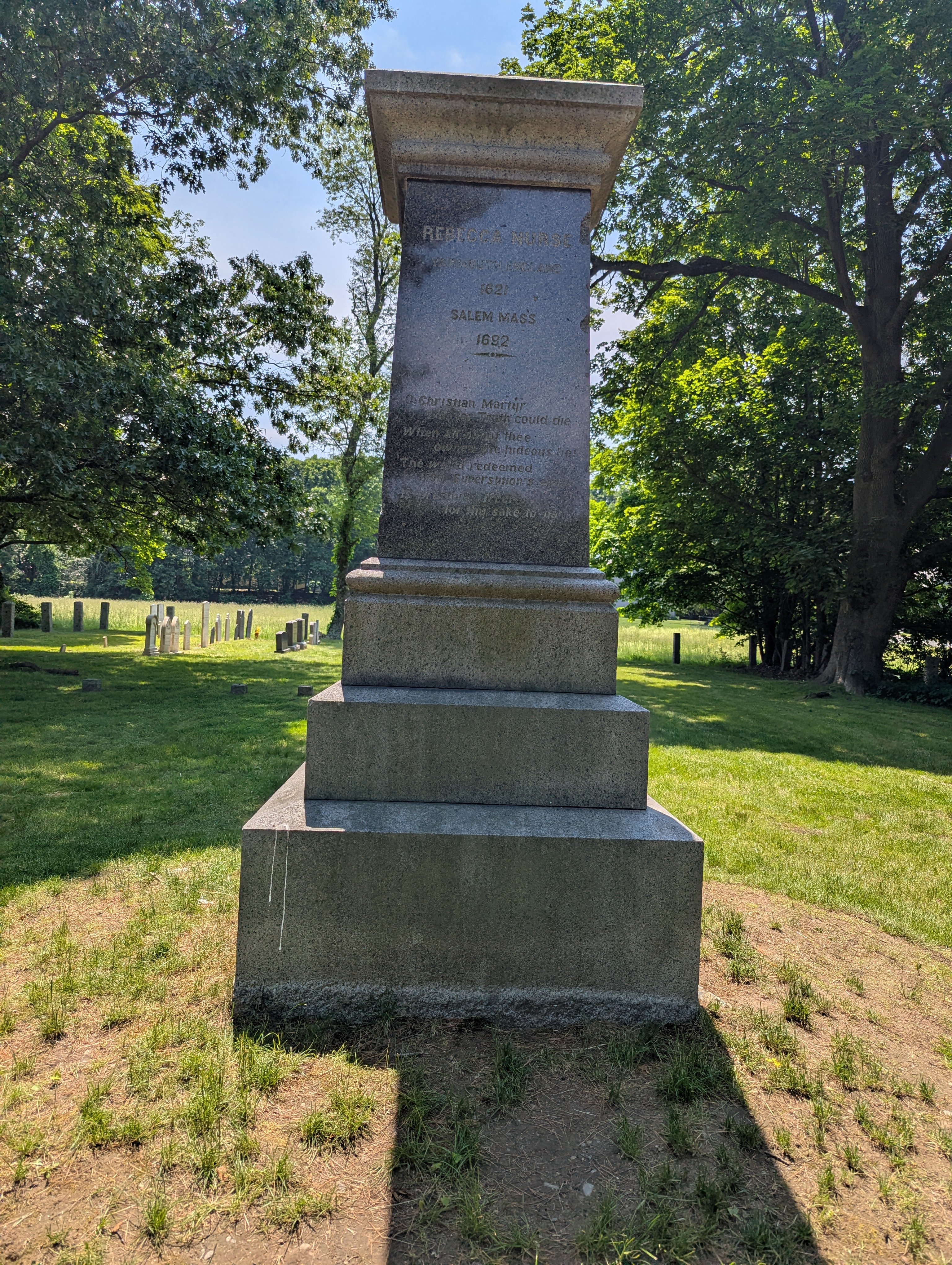 A monument to Rebecca Nurse in the Nurse cemetery.